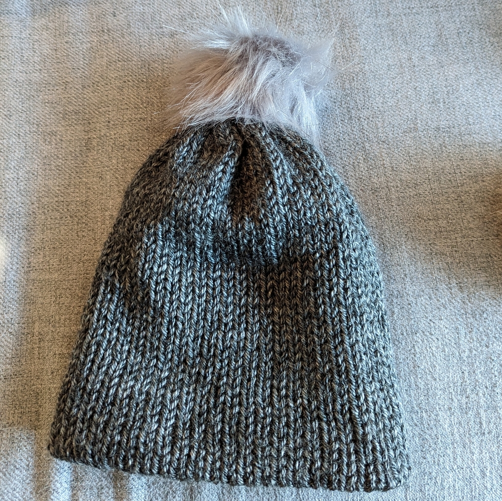 Knit toque - Picture 8 of 8